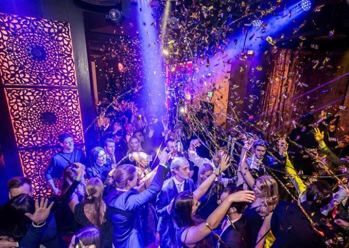 Bữa tiệc âm nhạc tại Oslo Club luôn làm mãn nhãn cộng đồng nightlife