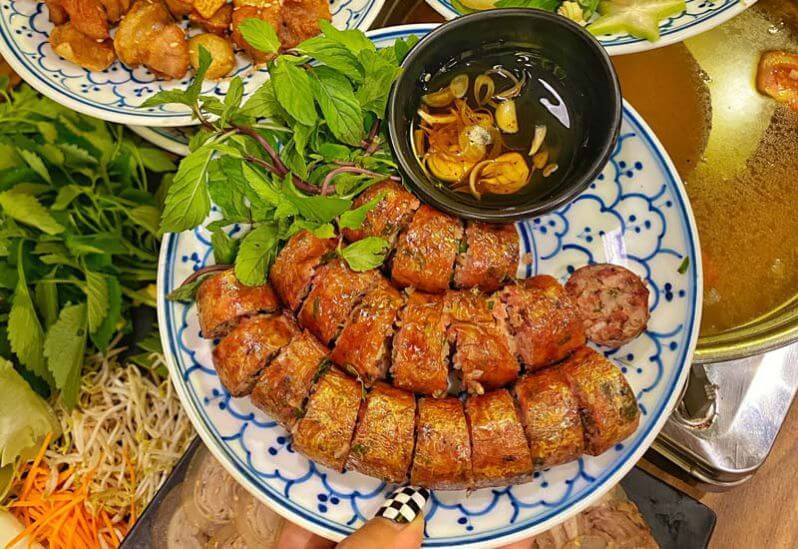 Bò Tơ Quán Mộc luôn gìn giữ được tinh hoa ẩm thực Miền Bắc Hà Nội cho khách hàng thưởng thức