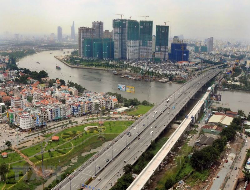Cầu Sài Gòn - Biểu tượng nổi tiếng của thành phố