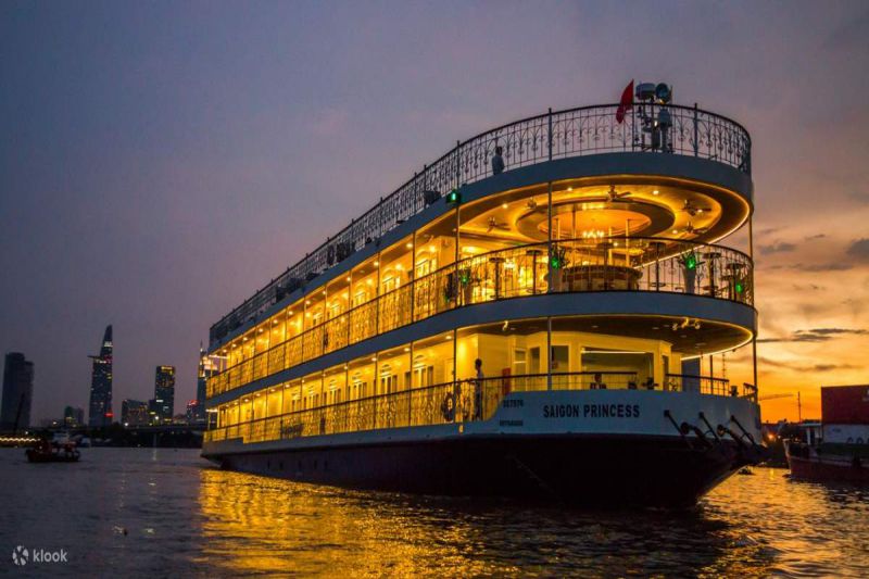 Khám phá du thuyền sông Sài Gòn đẳng cấp bậc nhất