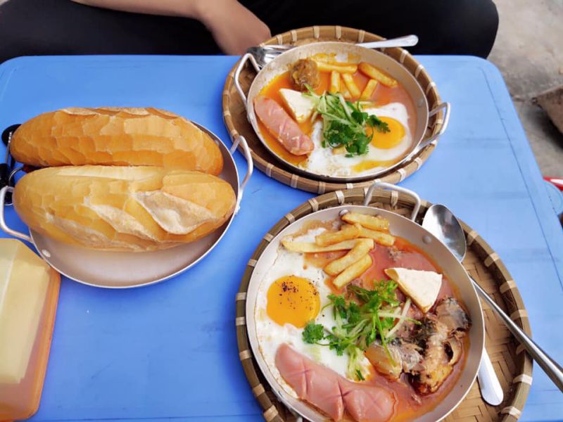 Bánh mì chảo Sài Gòn: Hương vị thơm ngon đến từng miếng cuối cùng!