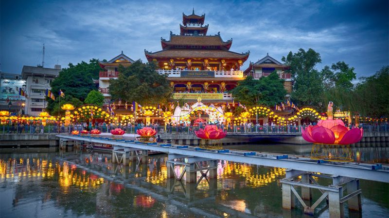 Khám phá Ngôi chùa lớn nhất Sài Gòn gợi cảm hứng tâm linh