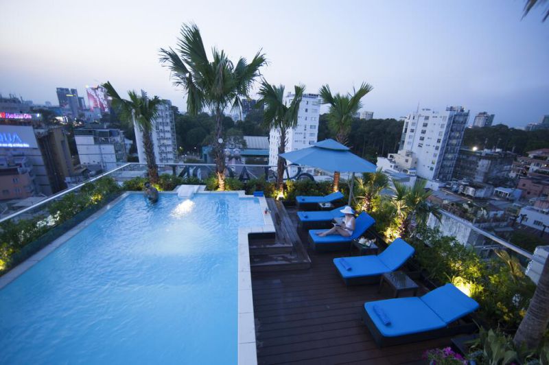 Khách sạn có hồ bơi ở Sài Gòn: Kỳ nghỉ tuyệt vời đích thực