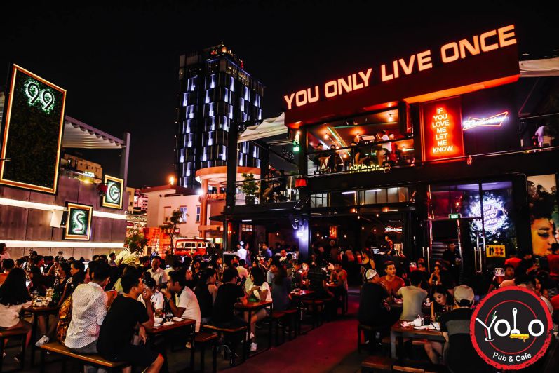 Cuộc sống sôi động về đêm tại các quán Pub Sài Gòn
