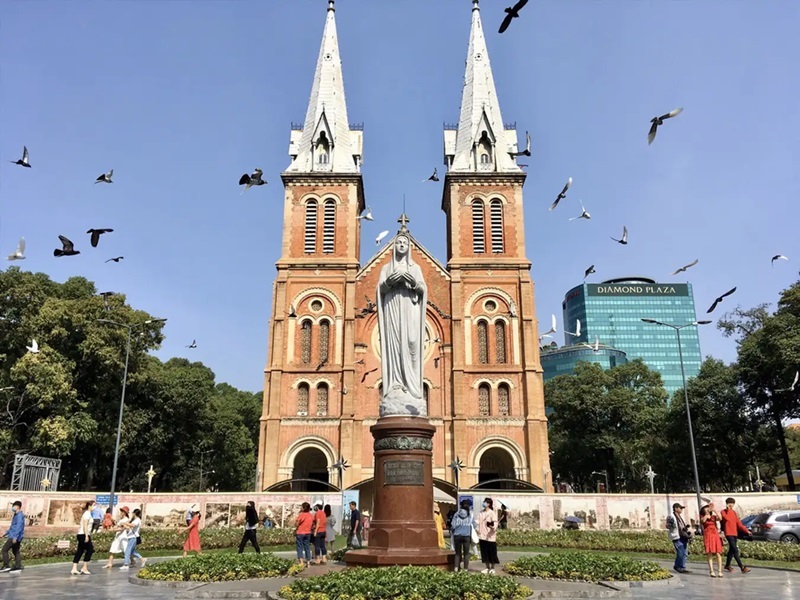 Nhà thờ Đức Bà - Biểu tượng của Sài Gòn cổ kính